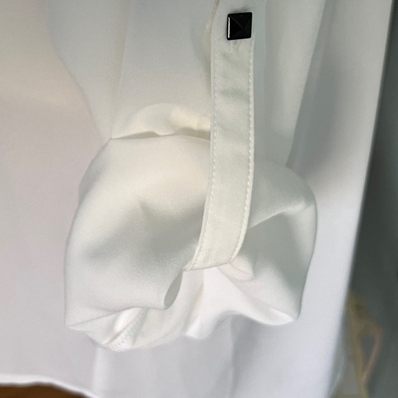 Kenneth Cole Reaction Women’s White Blouse w/ Black Trim & Roll Sleeves - Large - Picture 6 of 12